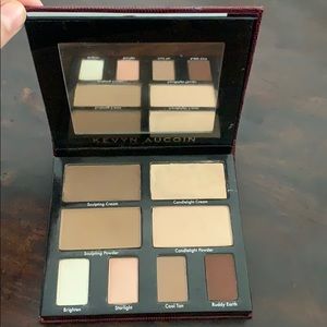 Kevyn Aucoin contour book